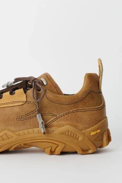 Autumn Oak Suede