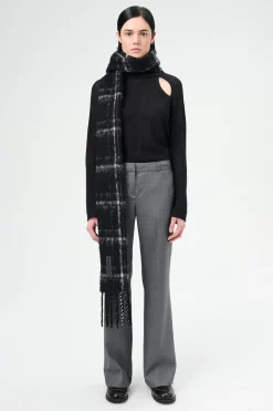 Dark Grey Flow Wool