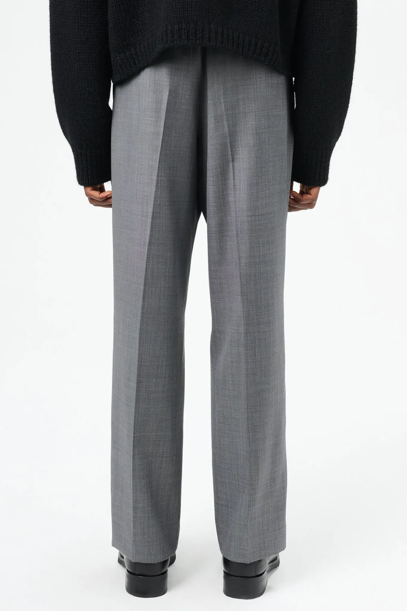 Dark Grey Flow Wool