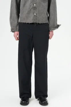 Deep Black Ruff Nylon