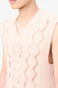 Delicate Pink Fisherman Wool
