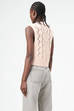 Delicate Pink Fisherman Wool