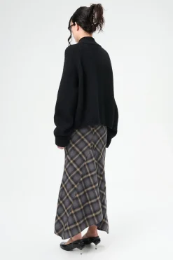 Jet Black Isles Wool