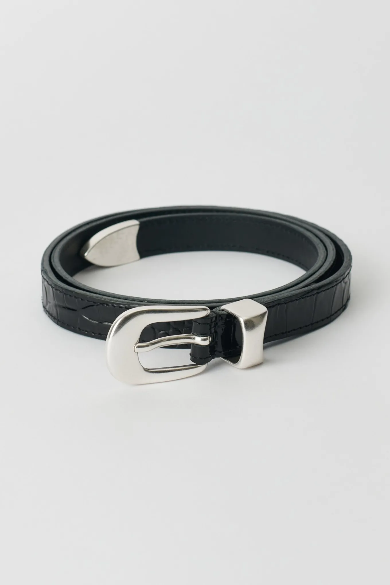 Licorice Croc Bull Hide