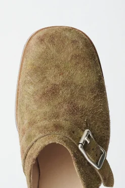 Petal Dance Rough Suede