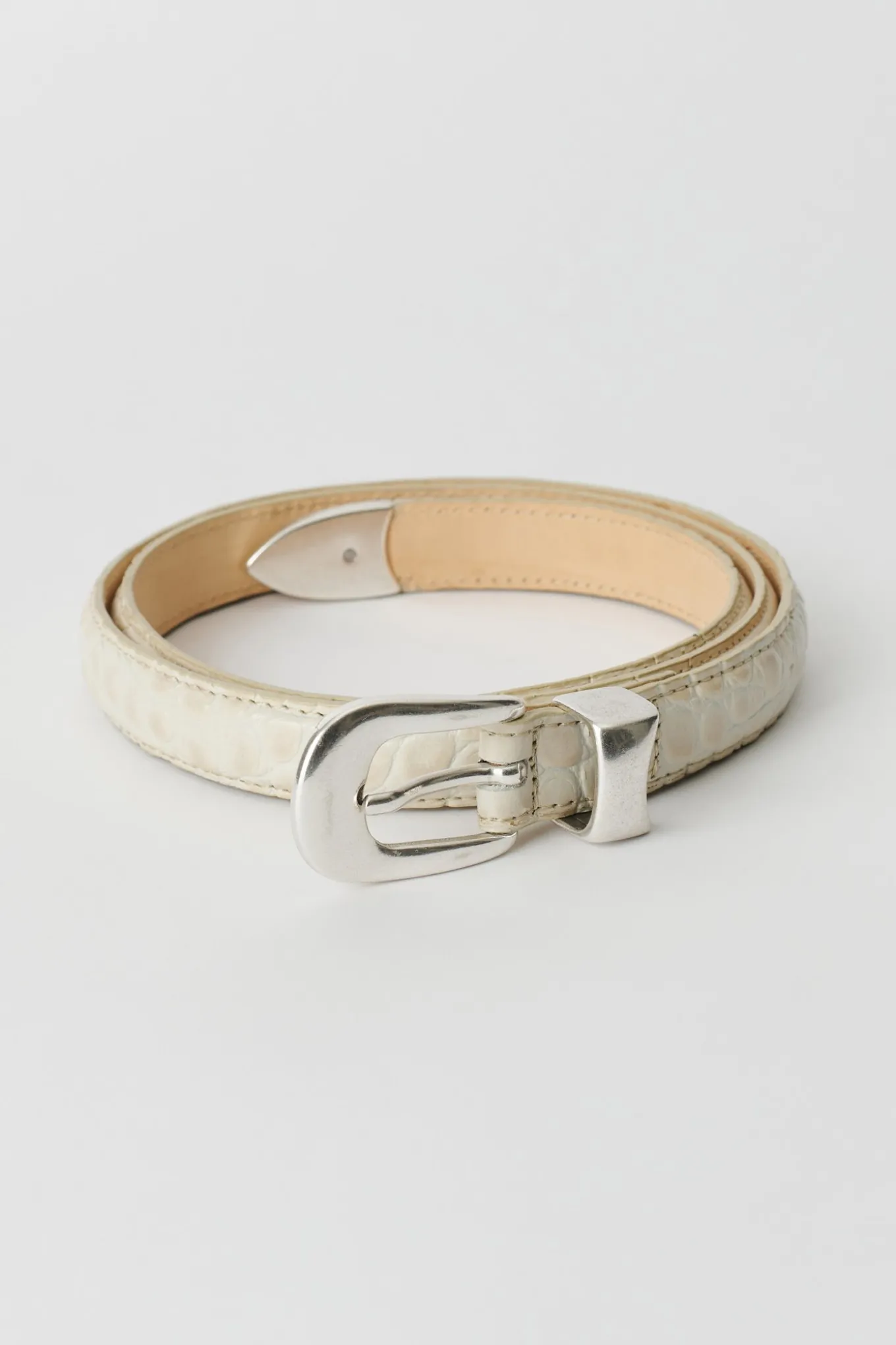 Vanilla Croc Bull Hide