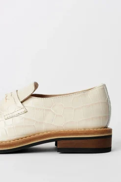 Vanilla Croc Bull Hide