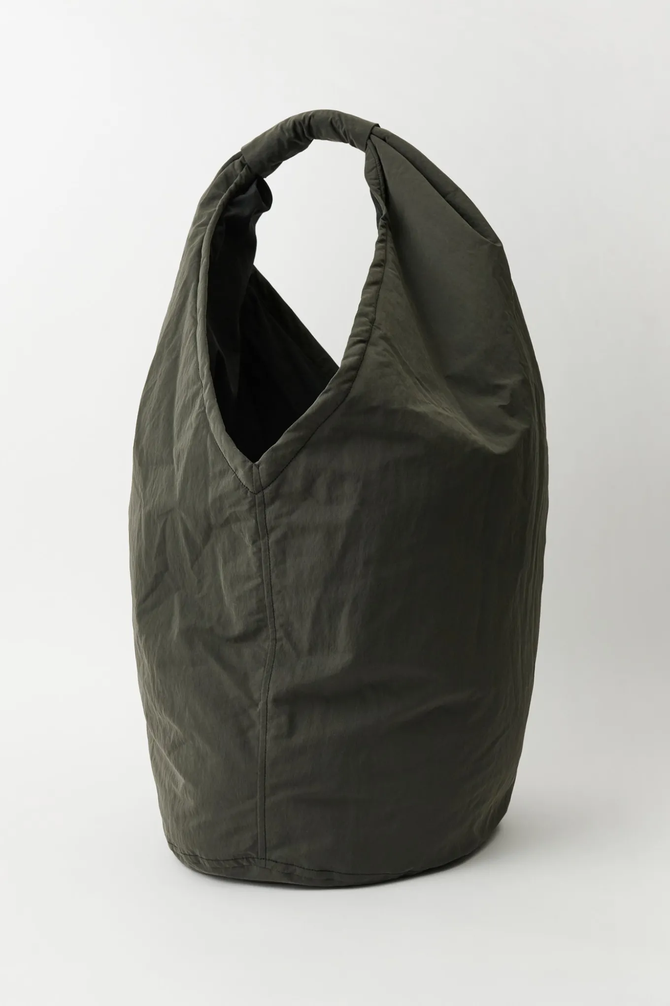 Vapor Charcoal Peached Nylon